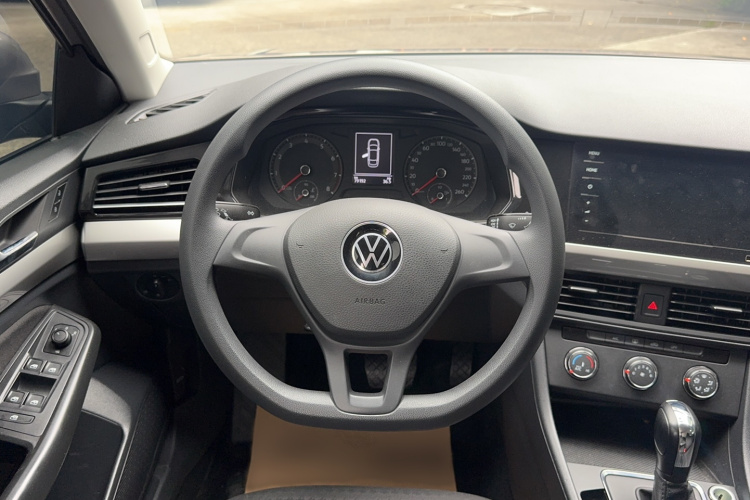 Volkswagen Bora 2022 car image #15