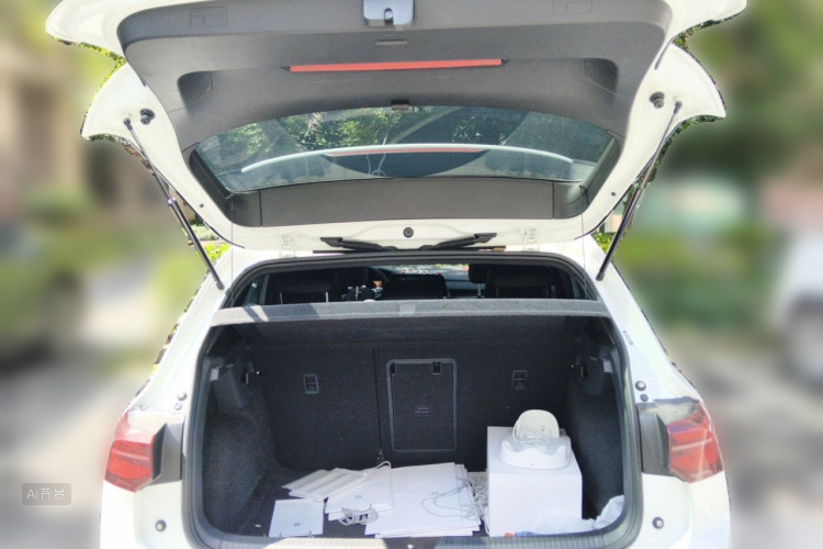 Volkswagen Golf 2023 car image #21