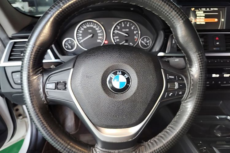 BMW 3 Series 2017 #11 BMW 3 Series 2017 car image #11