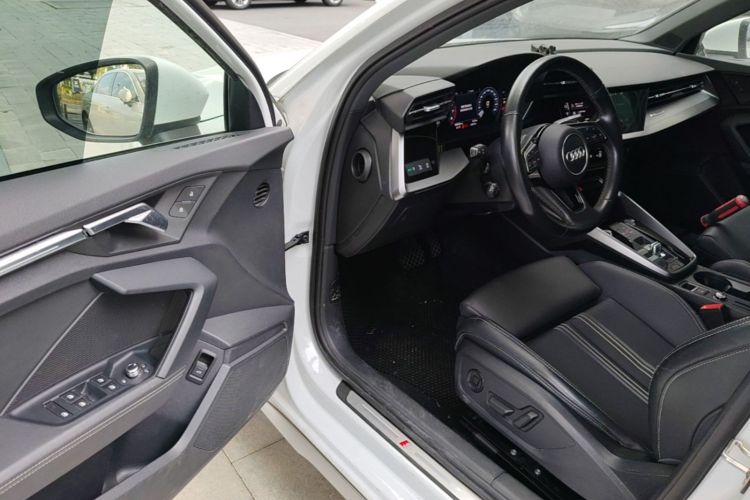 Audi A3 2024 car image #16