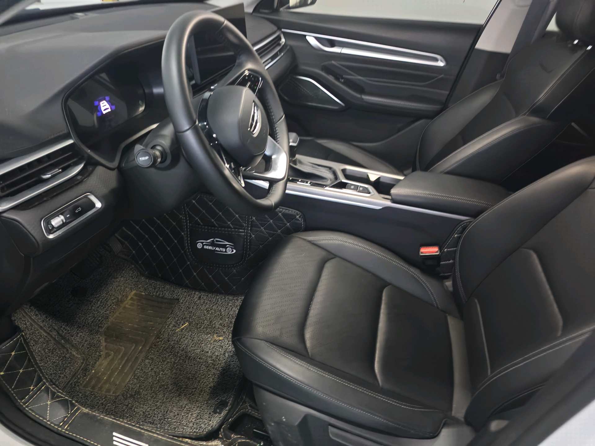 GEELY Emgrand 2023 car image #4