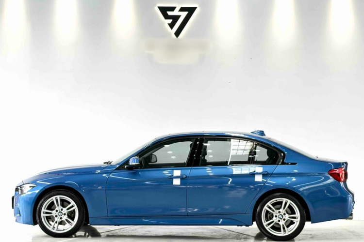 BMW 3 Series 2018 car image #5