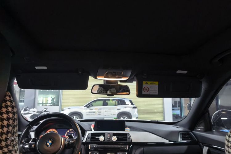 BMW 3 Series GT 2019 imagem de carro #20