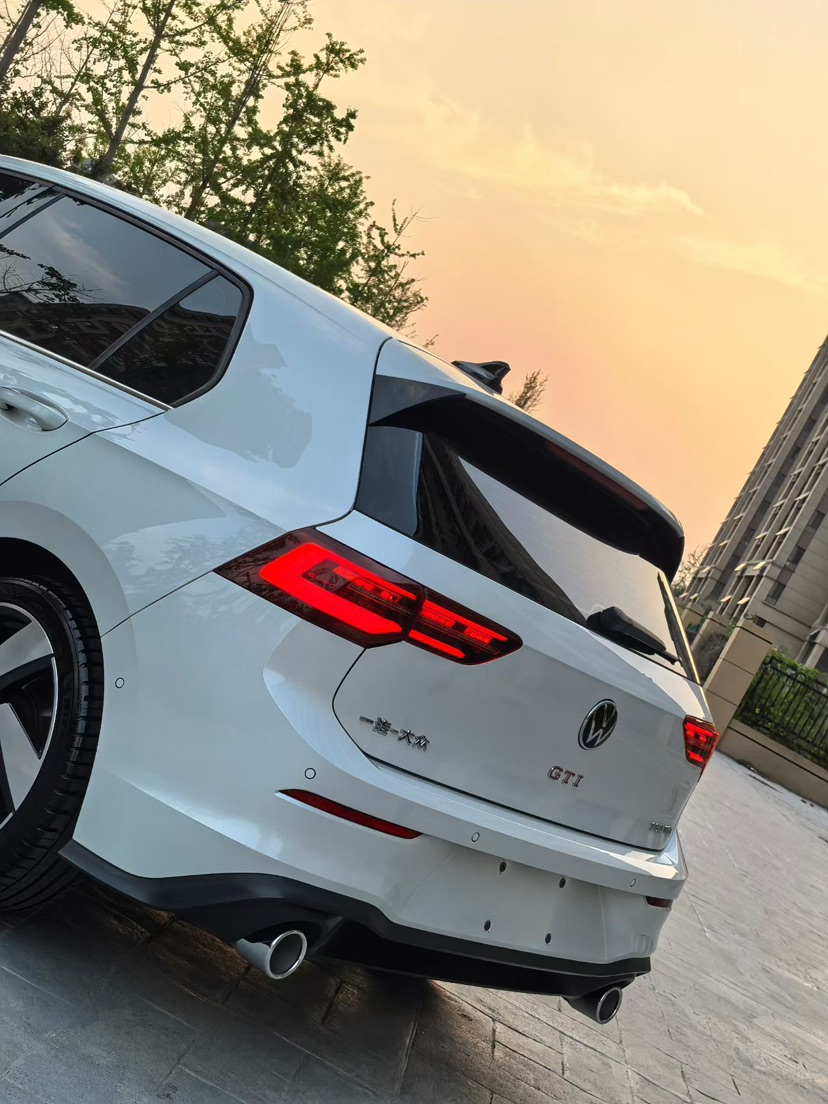 Volkswagen GolfGTI 2023 car image #4