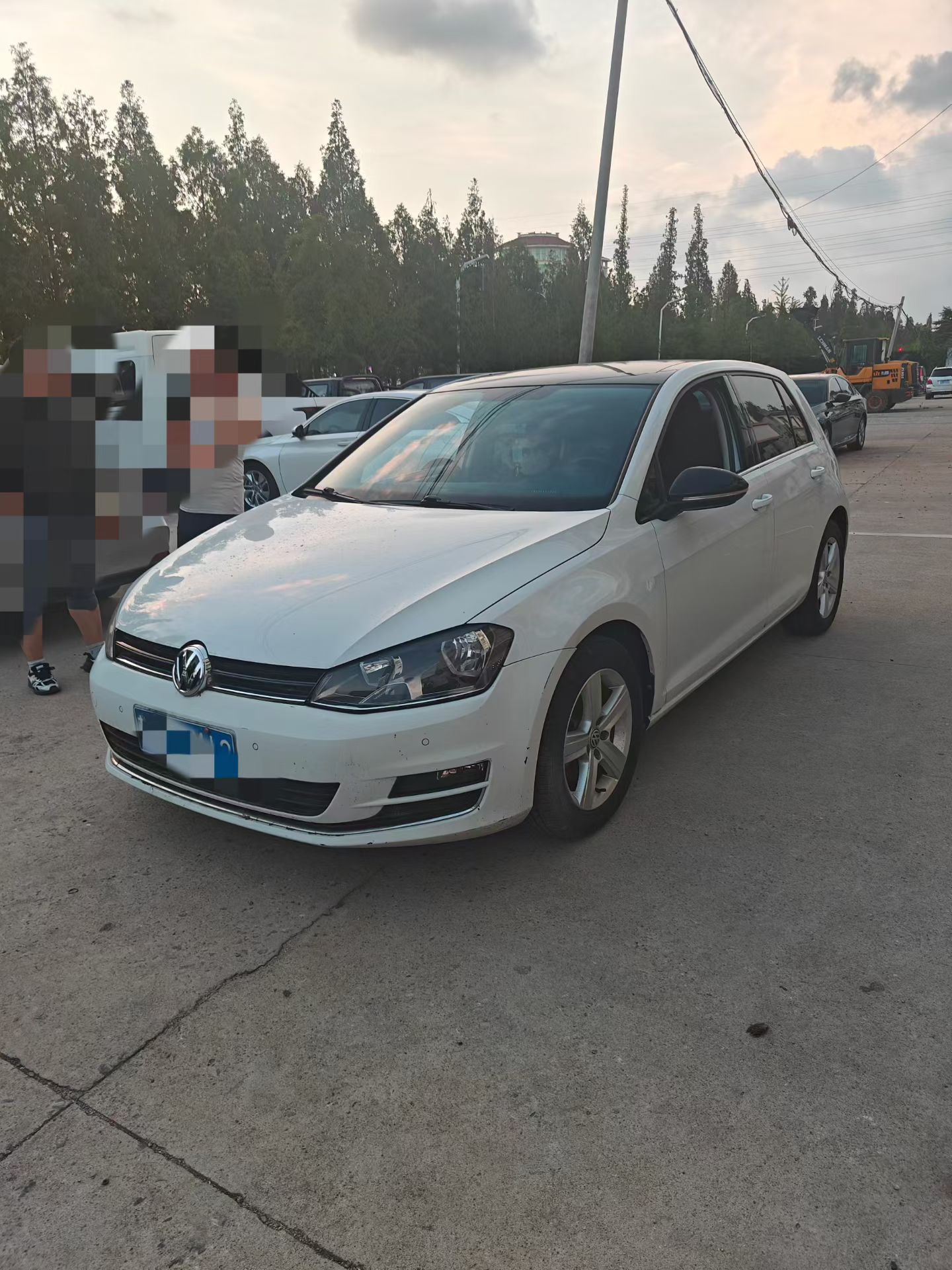 Volkswagen Golf 2017 Volkswagen Golf 2017 car image