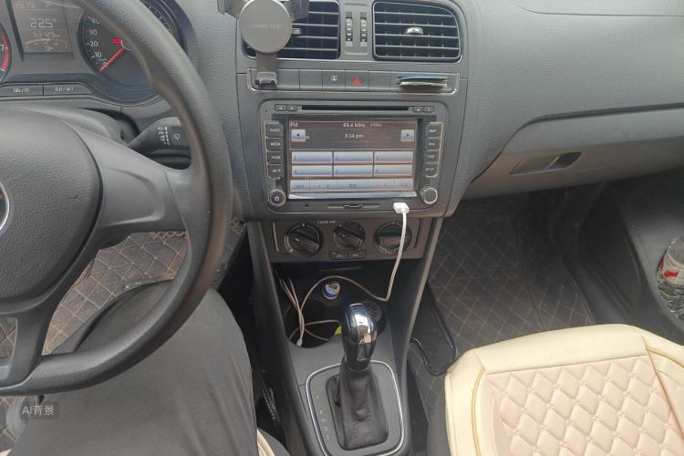 Volkswagen Polo 2016 #15 Volkswagen Polo 2016 car image #15