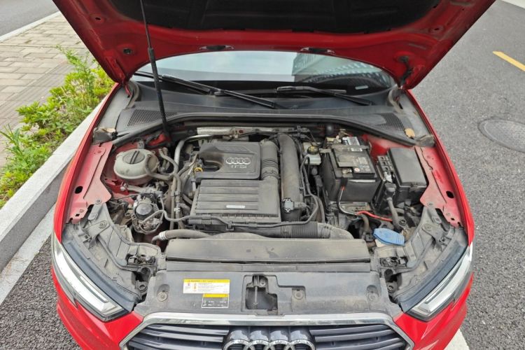 Audi A3 2019 immagine di auto #22