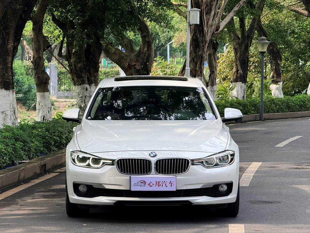 BMW 3 Series 2019 #2 BMW 3 Series 2019 car image #2