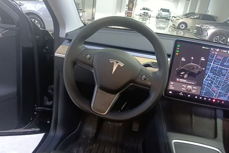 Tesla Model Y 2021 #11 Tesla Model Y 2021 immagine di auto #11
