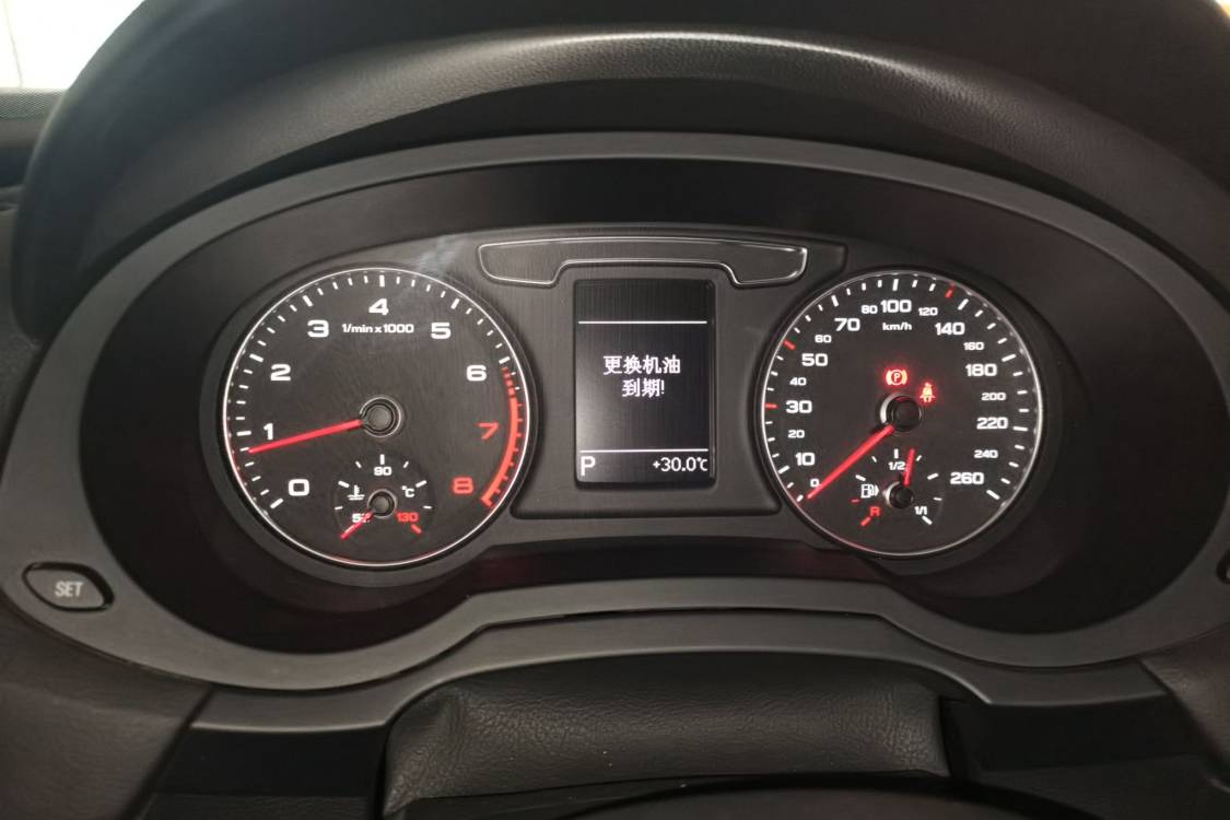 Audi Q3 2017 #24 Audi Q3 2017 car image #24