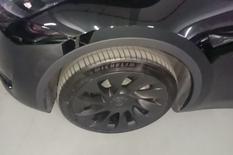 Tesla Model Y 2023 #9 Tesla Model Y 2023 car image #9