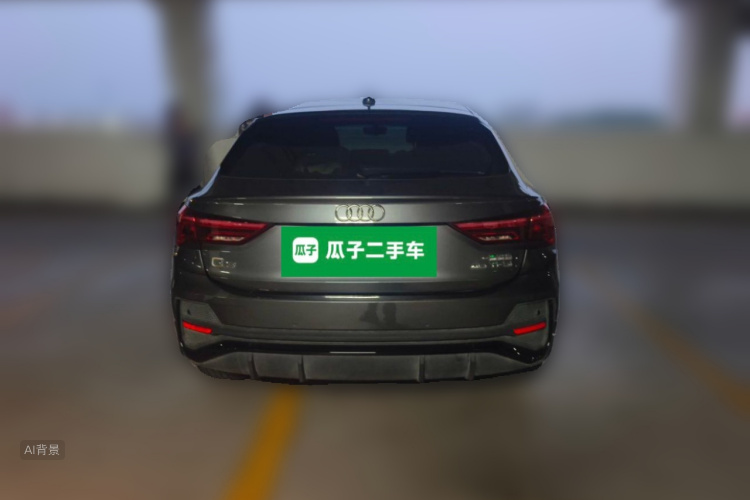 Audi Q3 2022 car image #6