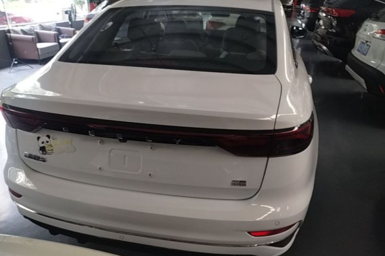 GEELY Emgrand 2021 car image #6