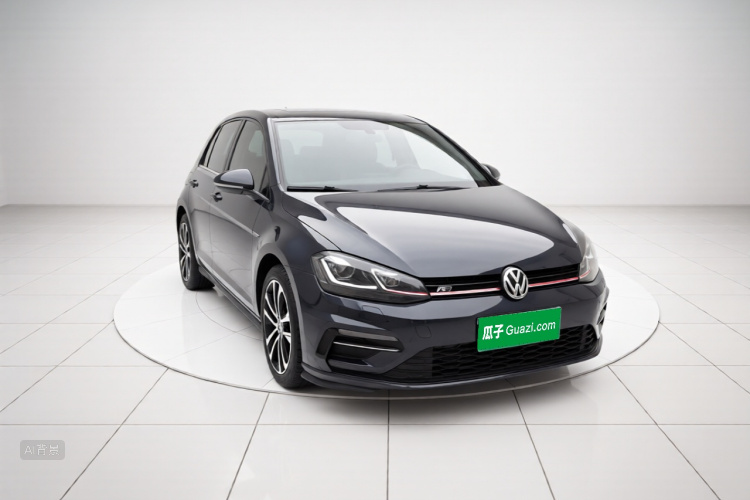 Volkswagen Golf 2019 car image #4