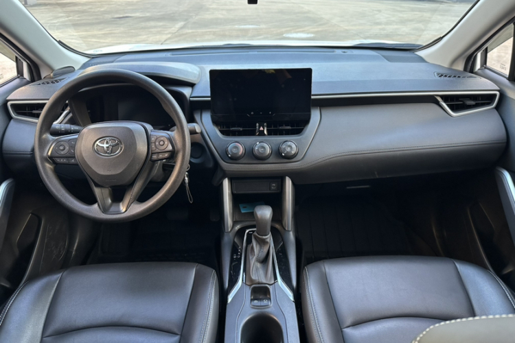 Toyota Corolla Cross 2024 car image #10