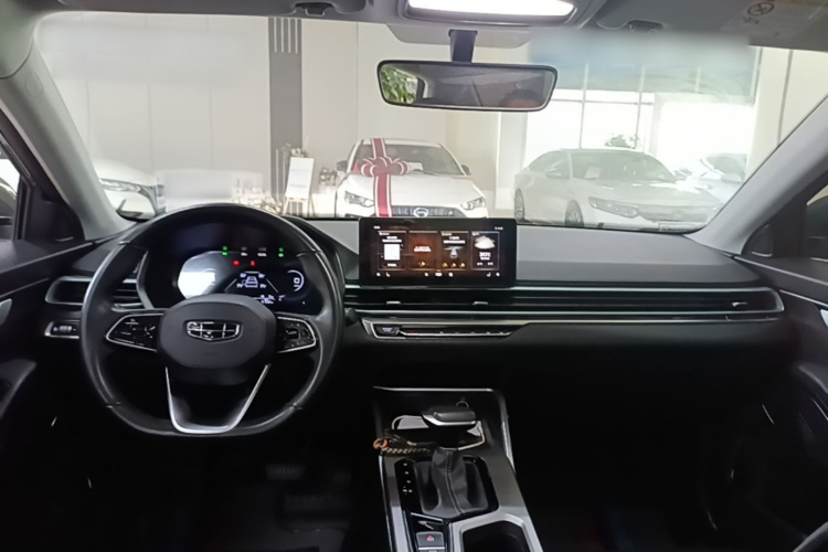 GEELY Emgrand 2021 car image #10