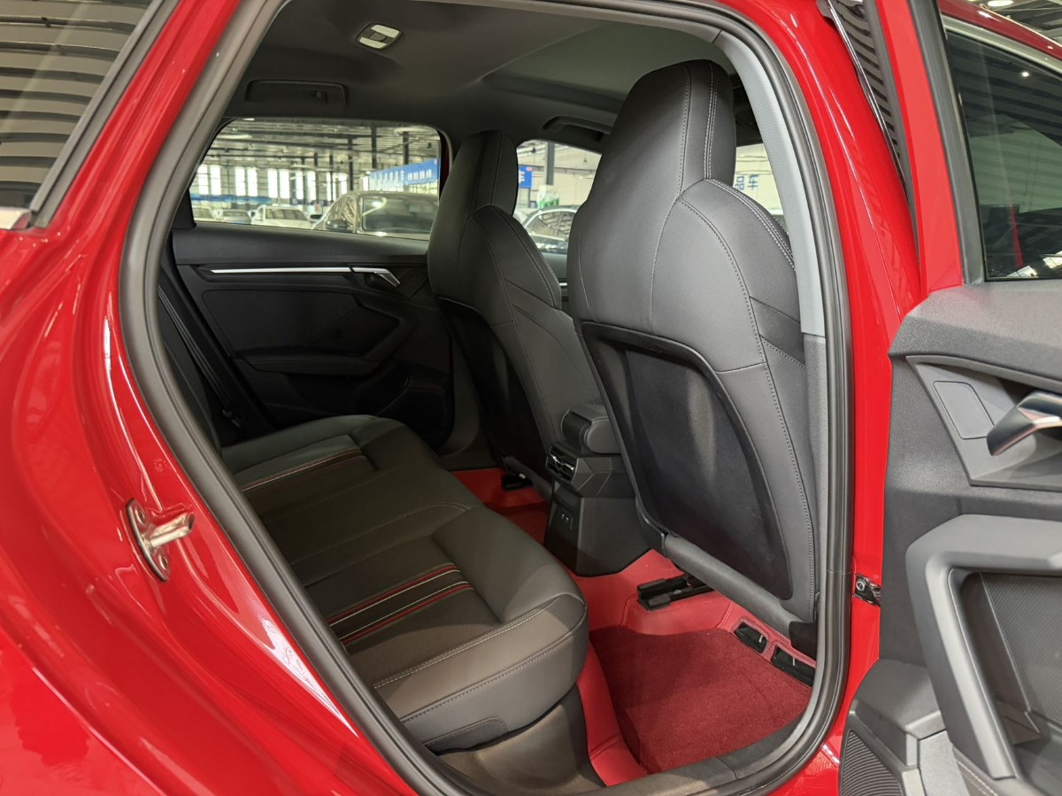 Audi A3 2023 immagine di auto #5