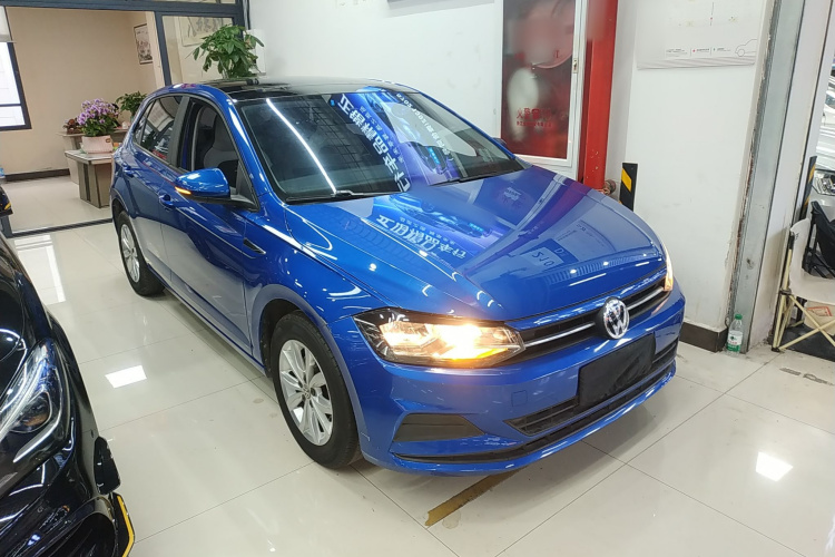 Volkswagen Polo 2021 car image #4