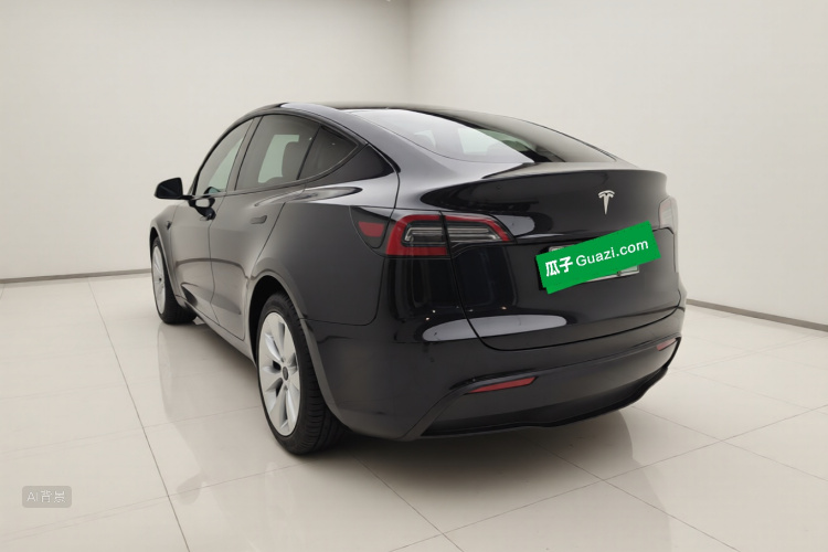 Tesla Model Y 2022 #5 Tesla Model Y 2022 car image #5