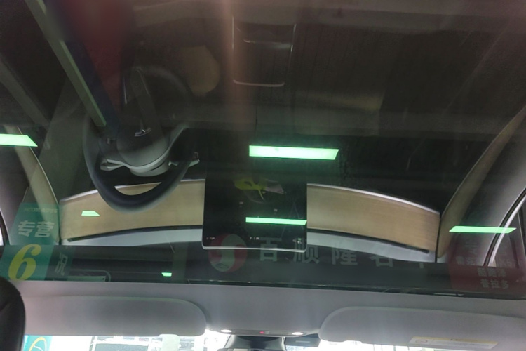 Tesla Model 3 2023 immagine di auto #18