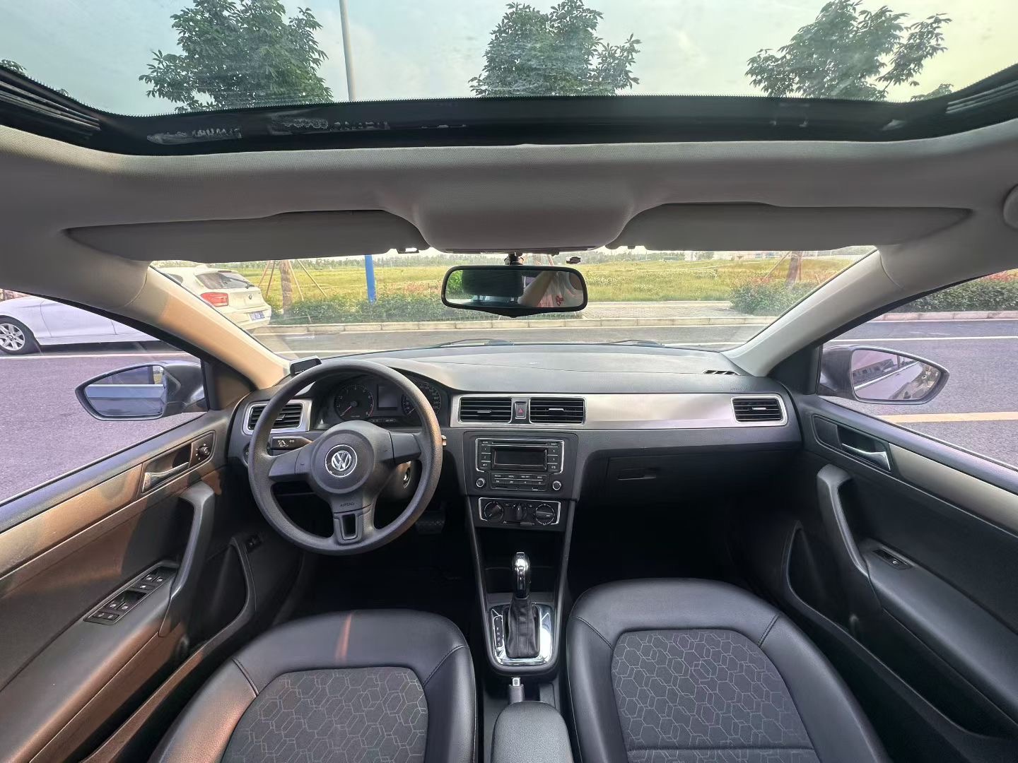Volkswagen Santana 2014 car image #5