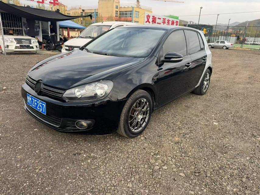 Volkswagen Golf 2014 Volkswagen Golf 2014 car image