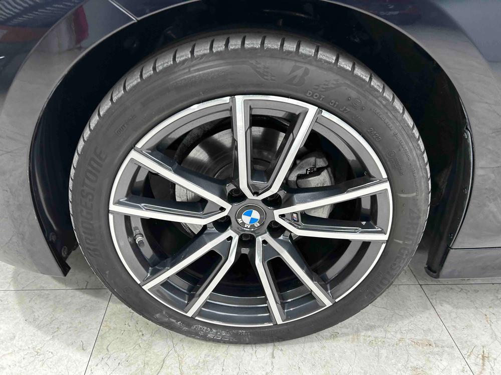 BMW 3 Series 2023 #17 BMW 3 Series 2023 car image #17