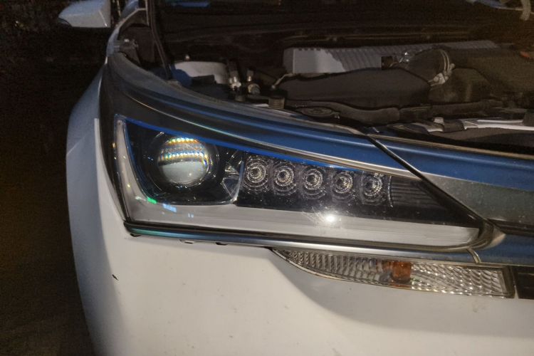 Toyota Corolla 2017 #8 Toyota Corolla 2017 car image #8