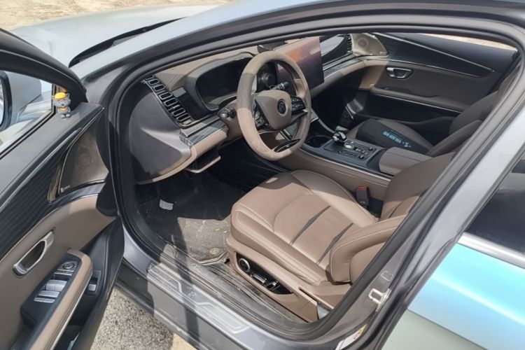 BYD Han 2021 car image #16