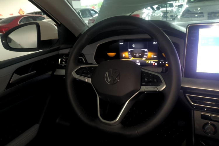 Volkswagen Lavida 2026 car image #11