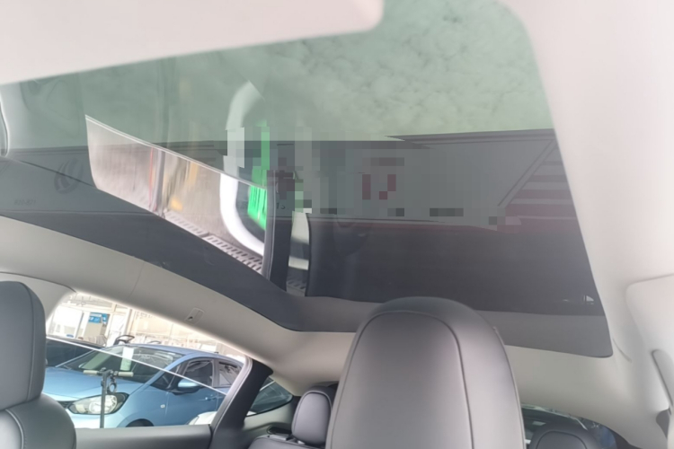 Tesla Model Y 2022 #20 Tesla Model Y 2022 car image #20