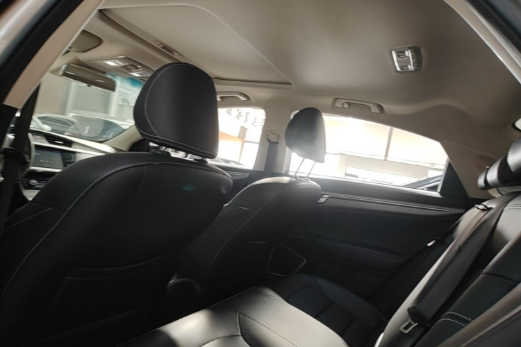 GEELY Emgrand GL 2018 #13 GEELY Emgrand GL 2018 immagine di auto #13
