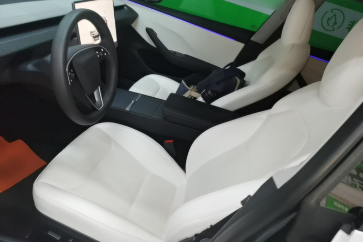 Tesla Model 3 2024 #15 Tesla Model 3 2024 car image #15