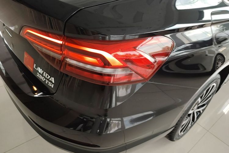 Volkswagen Lavida 2020 car image #8