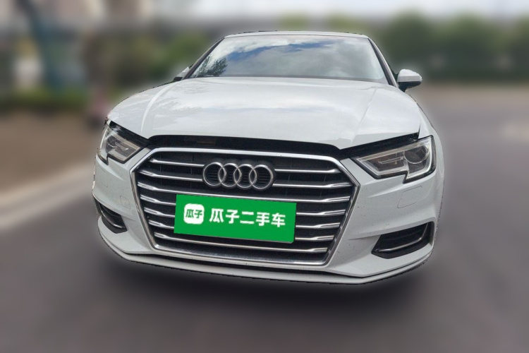 Audi A3 2019 immagine di auto #3