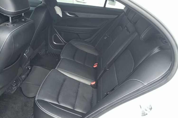 GEELY Emgrand 2022 car image #17