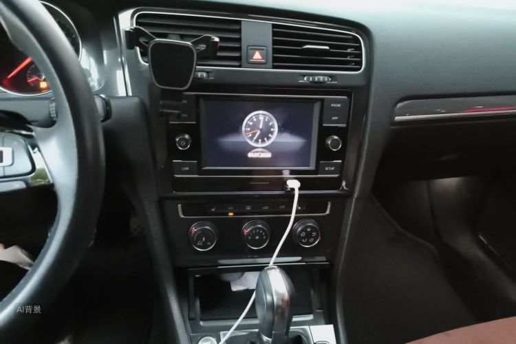Volkswagen Golf 2018 car image #15