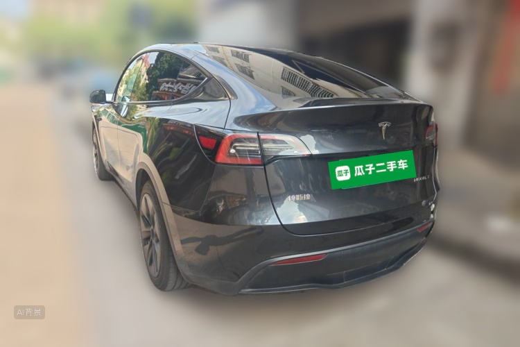 Tesla Model Y 2024 #5 Tesla Model Y 2024 car image #5