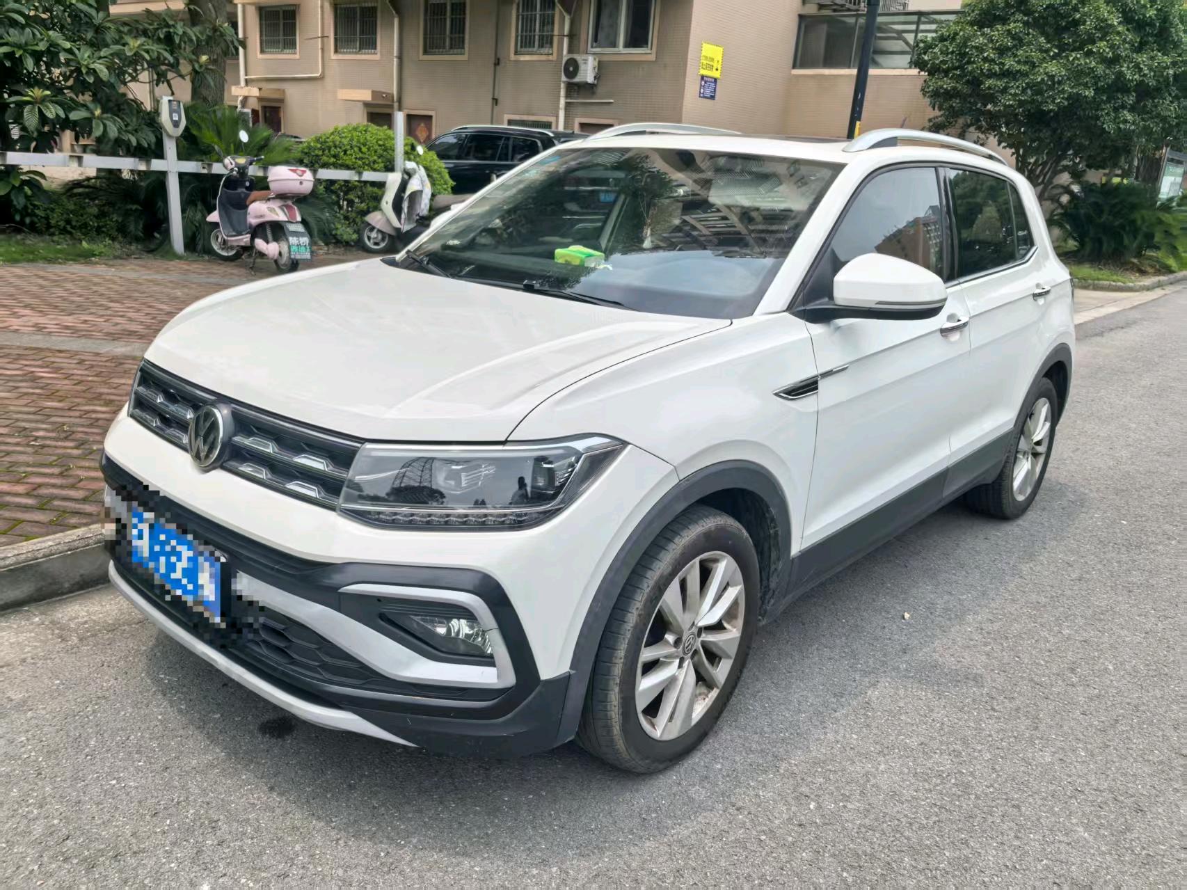 Volkswagen T-Cross 2020 Volkswagen T-Cross 2020 car image
