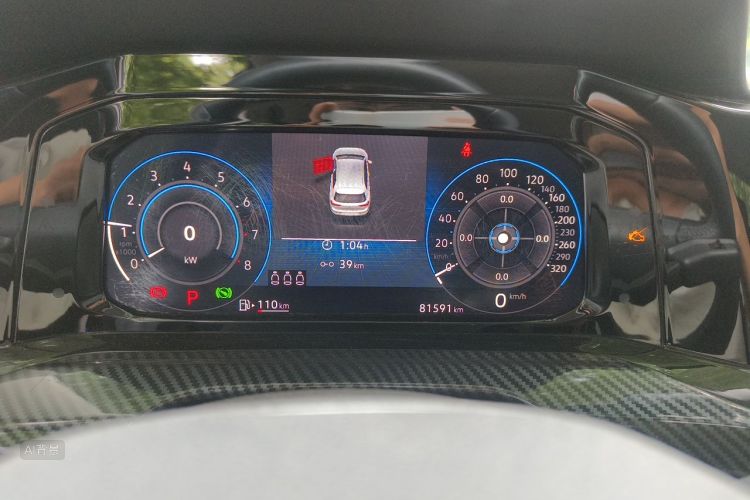 Volkswagen Golf 2022 car image #13