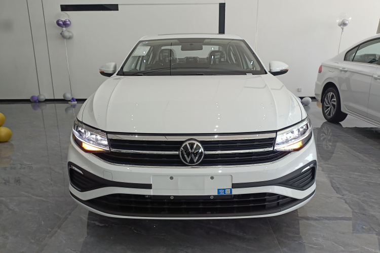 Volkswagen Bora 2026 car image #3