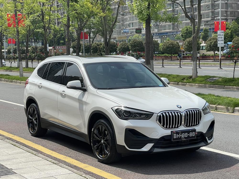 BMW X1 2021 car image #3