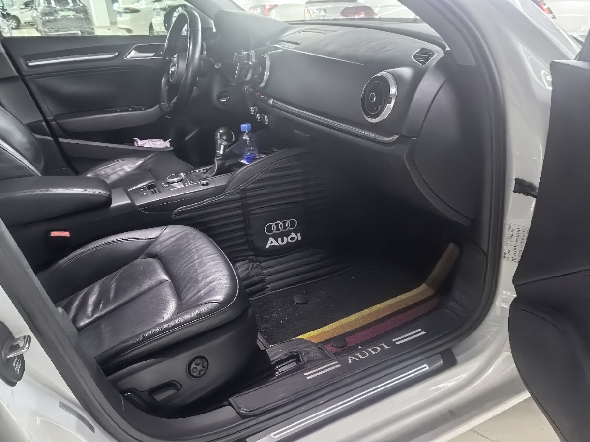 Audi A3 2018 car image #5