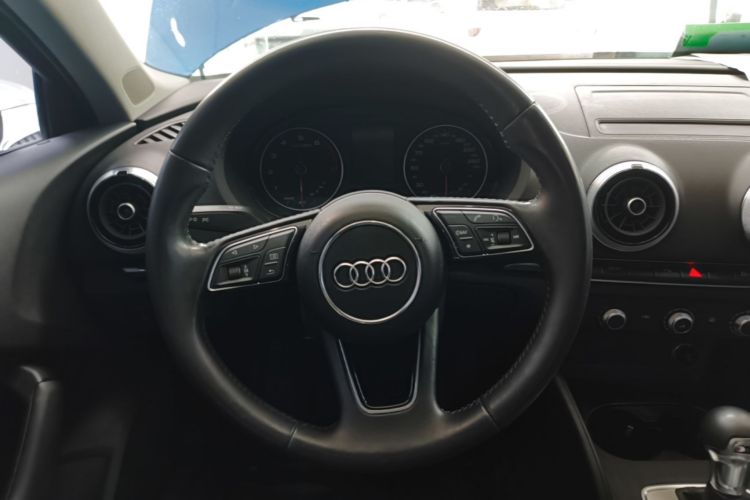 Audi A3 2019 car image #11
