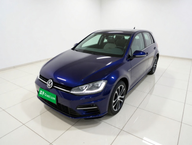 Volkswagen Golf 2020 car image 