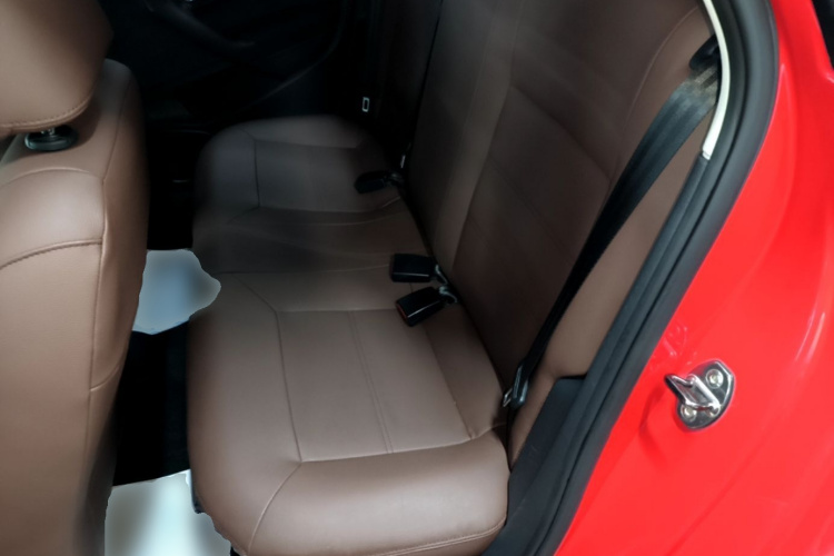 Volkswagen Polo 2017 car image #17