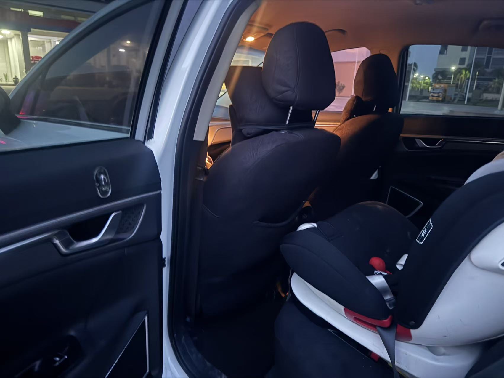 GEELY Emgrand GS 2018 car image #3