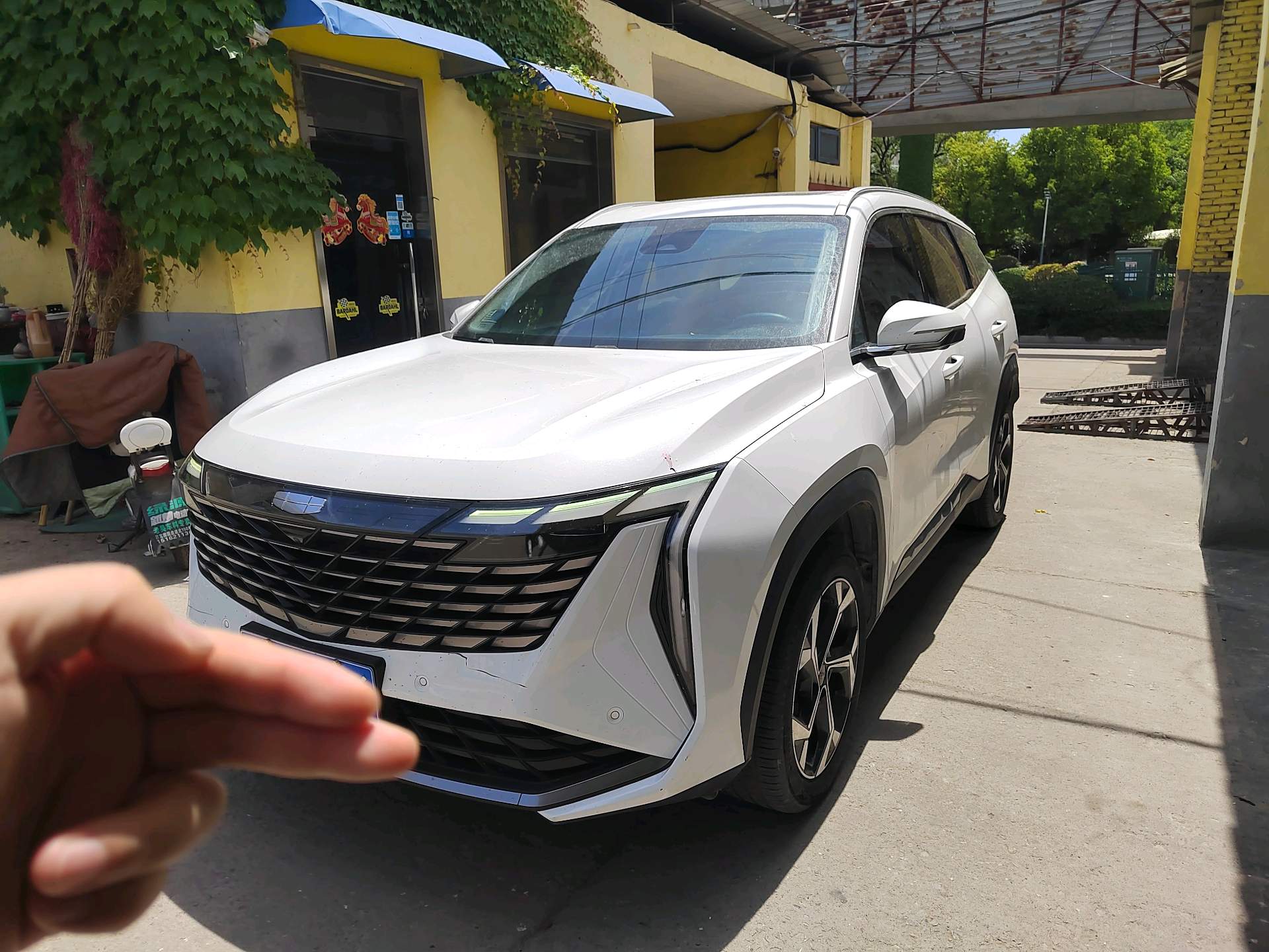 GEELY Boyue L 2023 car image 