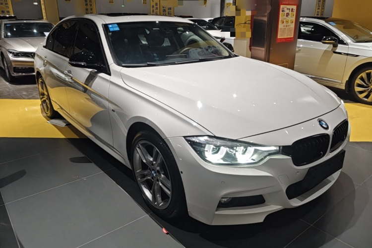 BMW 3 Series 2019 car image #4