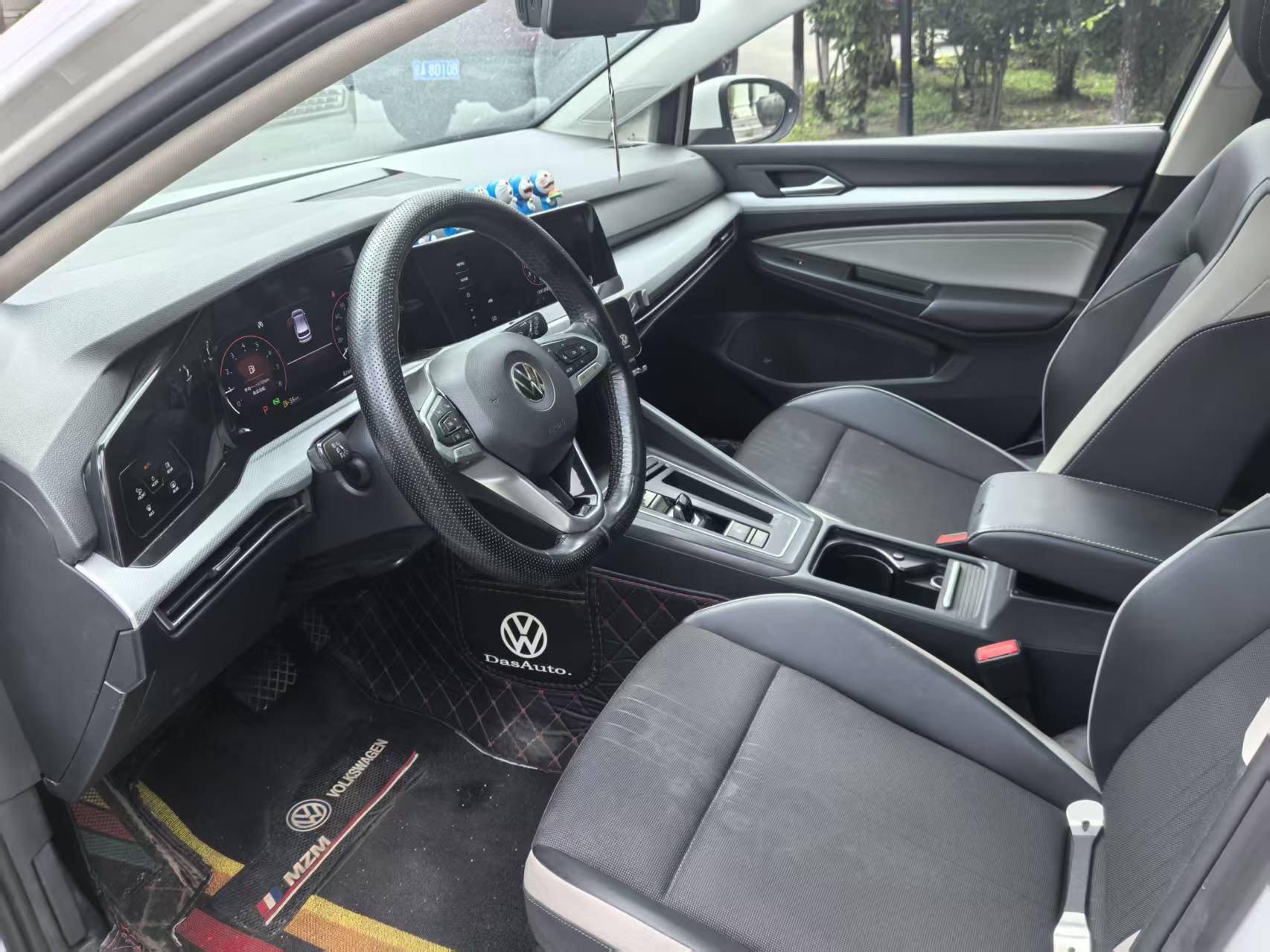Volkswagen Golf 2022 car image #8